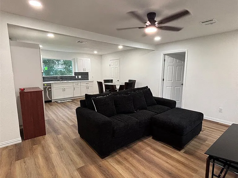5718 Ricky St — Photo 4