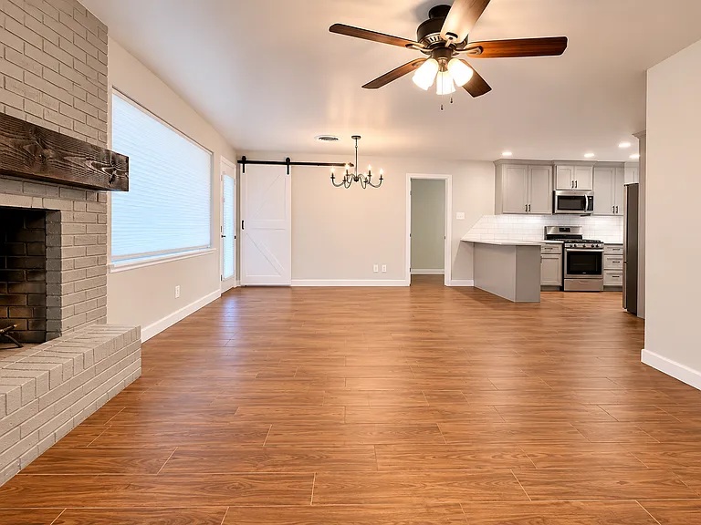 4715 Laura Dr — Photo 20