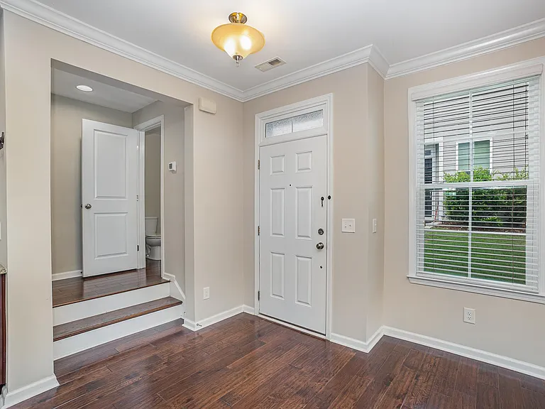836 New Derby Ln — Photo 5