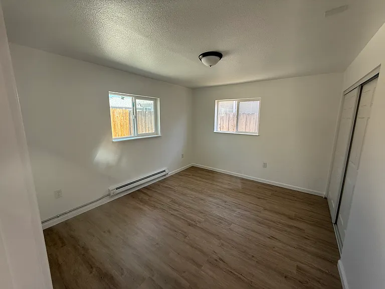 329 Tennyson Rd #327 — Photo 9