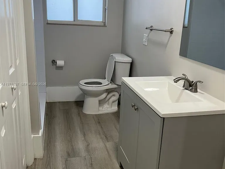 1901 Johnson St #2 — Photo 6
