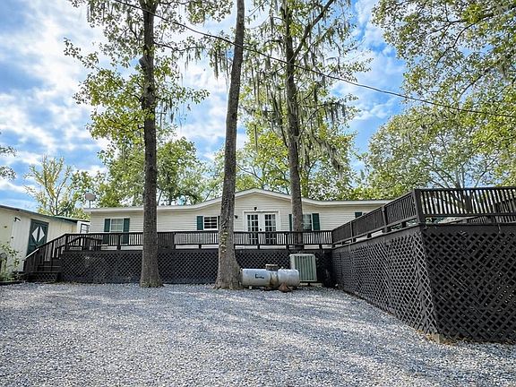 2nd image of 2325 Blairs Landing Rd