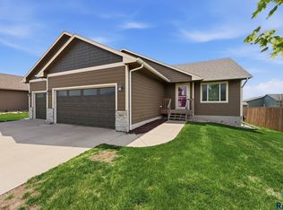 905 Fanning St, Tea, SD 57064