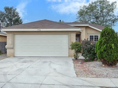 7716 Crepe Myrtle Rd SW, Albuquerque, NM, 87121