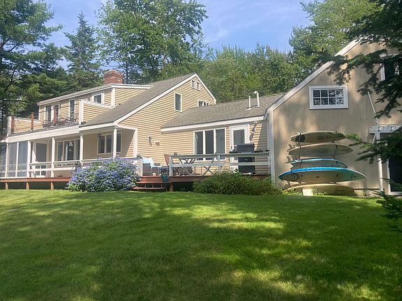 2nd image of 16 Sea Garden Cir