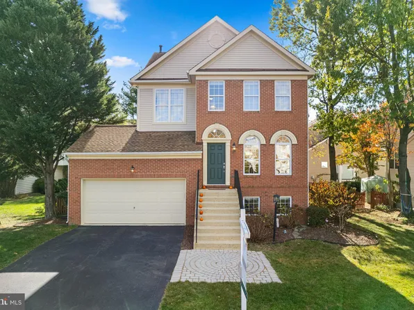 43443 Katling Sq, Chantilly, VA 20152
