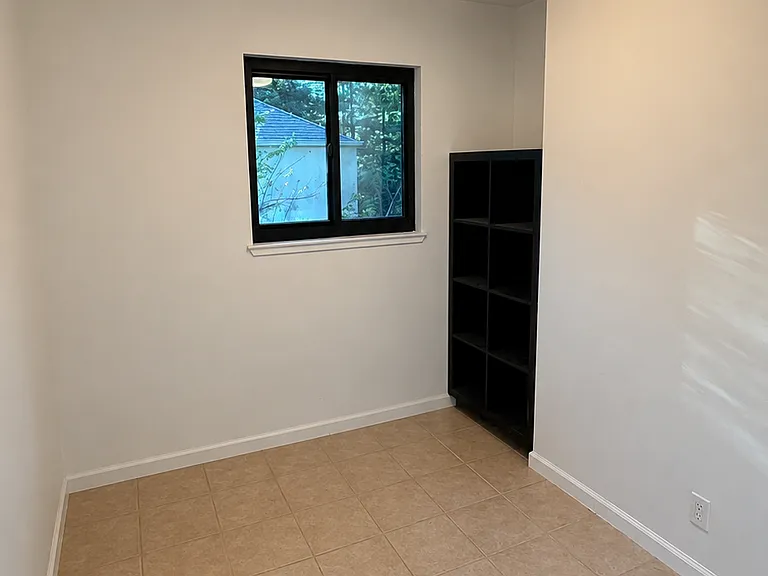 Master Bedroom 2 Closet