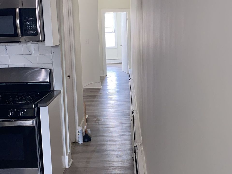 2nd image of 407 61st St #6E