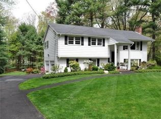 14 Reservoir Rd, Westwood, MA 02090