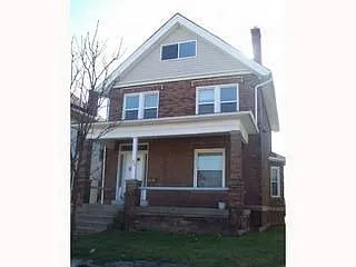 65 Reeb Ave photo 1