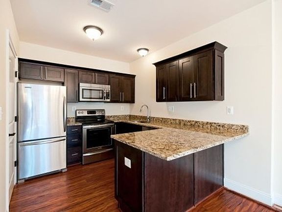 3rd image of 1582 Wickham Pond Dr #B