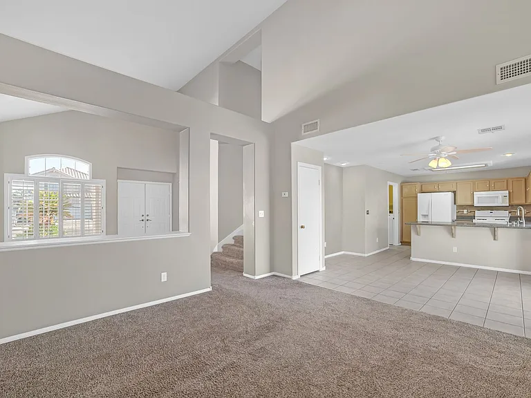 8133 Kentshire Dr — Photo 7