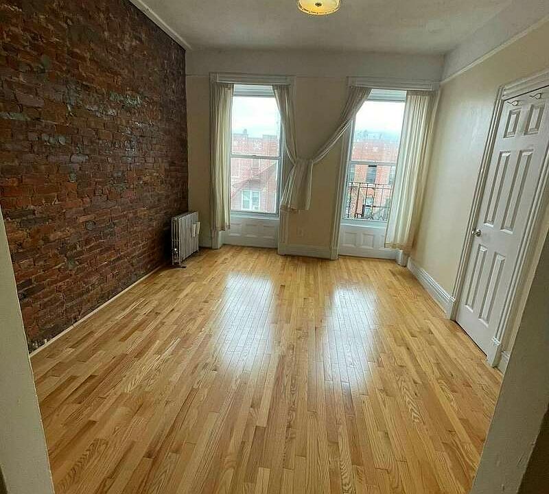 1st image of 139 Rogers Ave APT 4C