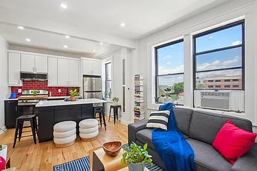 527-529 34th Street, #D1