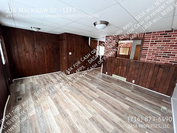 3rd image of 216 Mackinaw St