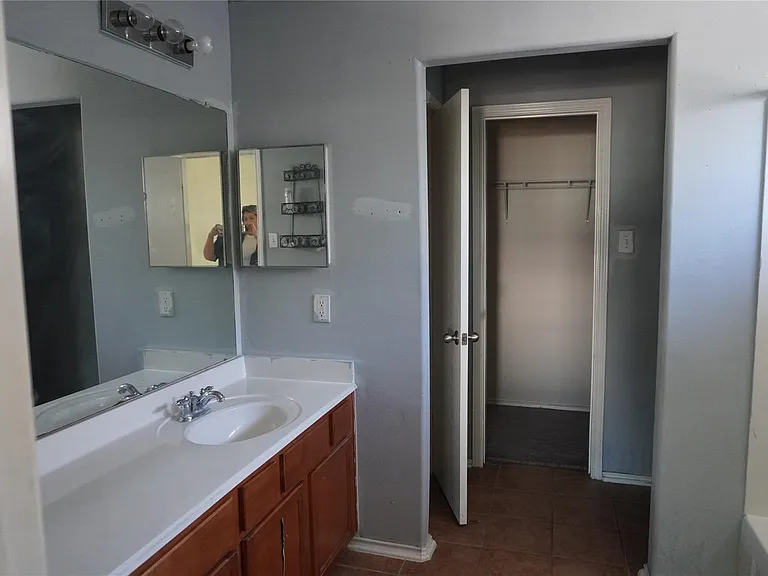 4727 Live Meadow Ln — Photo 9