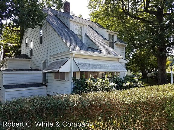 4th image of 65 White Oak Ln