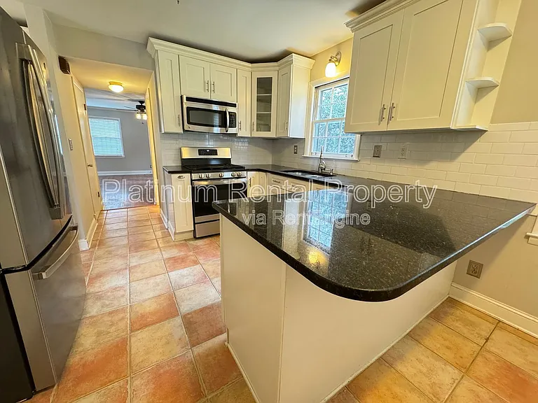 2960 Appling Cir — Photo 5