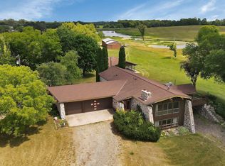 4252 Clementa Ave SW, Waverly, MN 55390