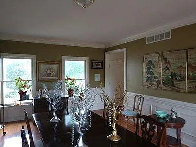 4 bed, 5172 sqft, $10,000 — Photo 2
