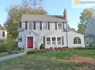 30 W Winthrope Rd, Kansas City, MO 64113