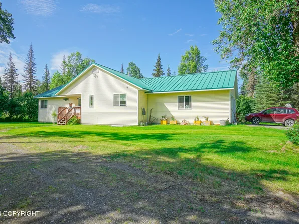 36385 Pelican Rd, Kenai, AK 99611