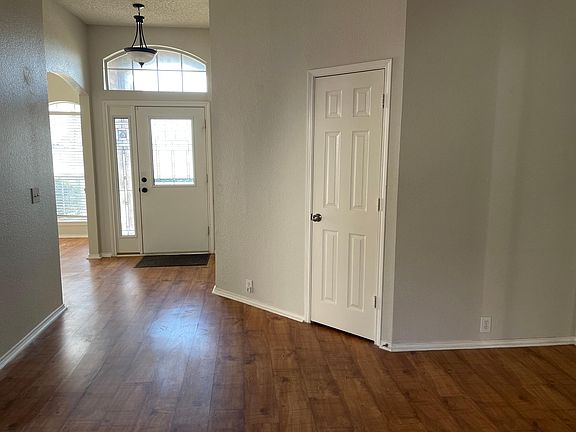 3rd image of 10810 Preston Vineyard Dr