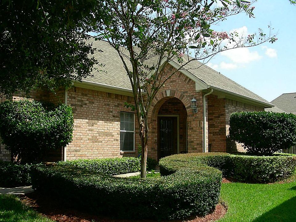 1st image of 2701 Sunbird Ct