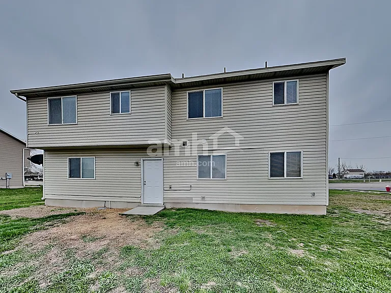 5252 S 4300 W — Photo 22