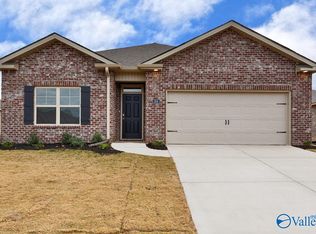 104 Wellspring Rd, Huntsville, AL 35810