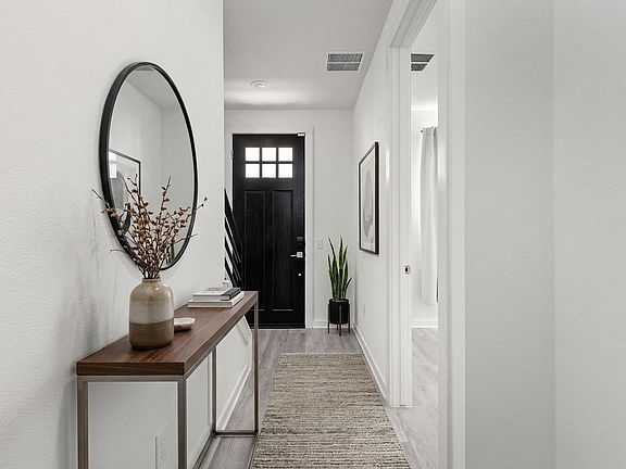 3rd image of 2624 Metcalfe Rd Unit 17