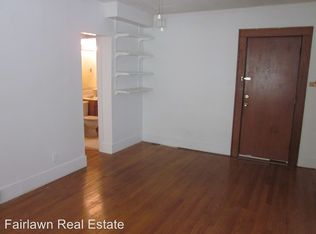705 S Randolph St #4, Champaign, IL 61820