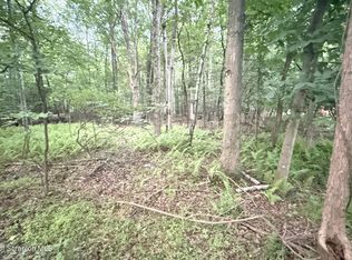 Cross Rd, East Stroudsburg, PA 18302