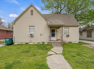 404 S Morris St, Gainesville, TX 76240