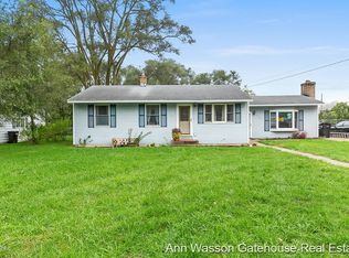 1451 Sunnyside St NE, Grand Rapids, MI 49525