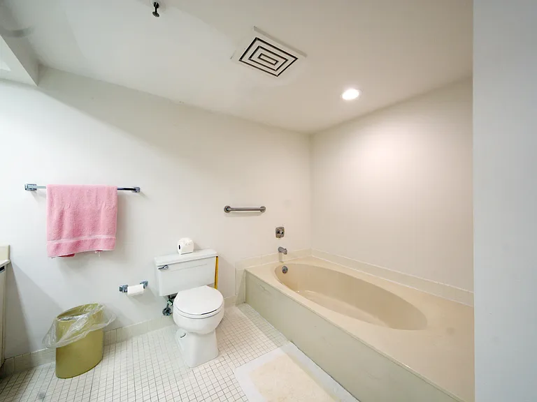 2450 Presidential Way #208 — Photo 24