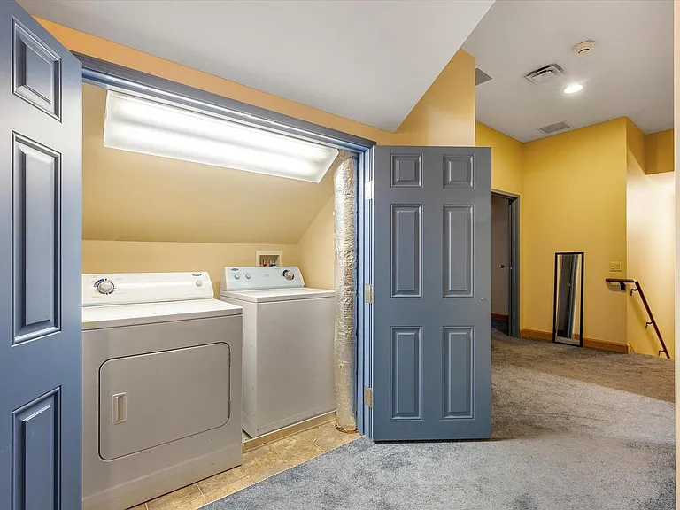 650 S Pier Dr #6 — Photo 15