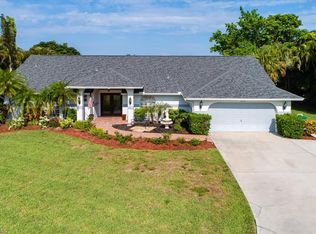 9259 Quarter Moon Dr, Naples, FL 34109