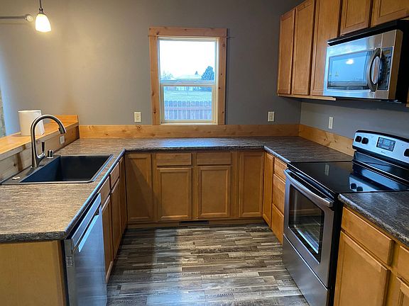 3rd image of 1015 Idaho St APT B