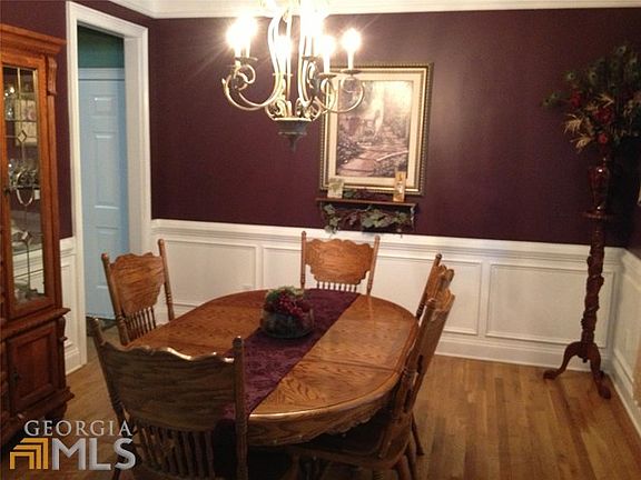 3rd image of 180 Mountain Laurel Way