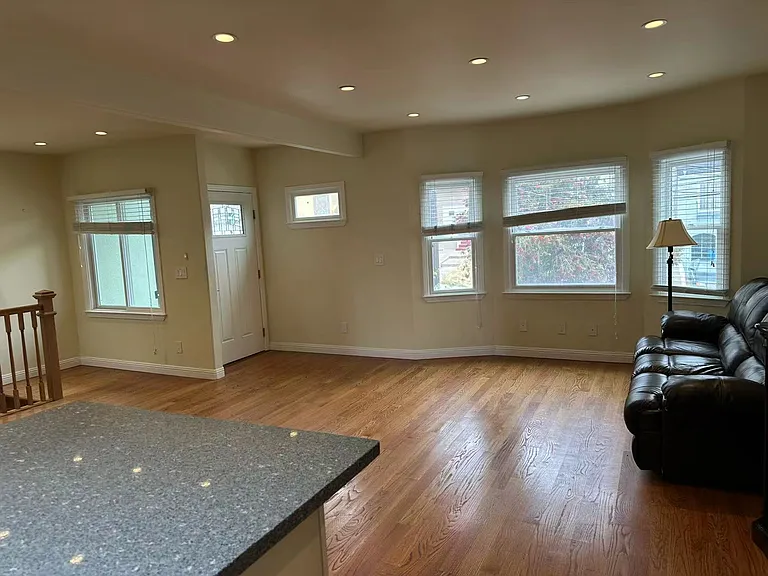 535 Mangels Ave #A — Photo 1