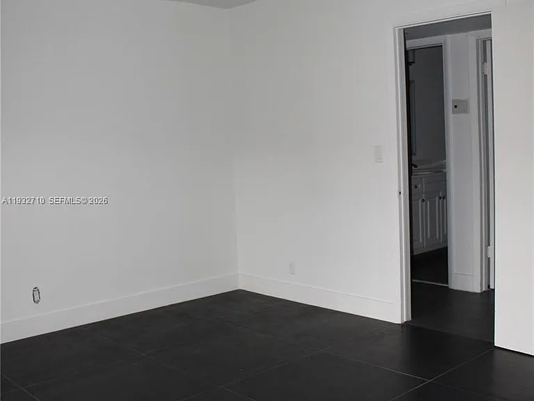 5140 SW 40th Ave #3C — Photo 15