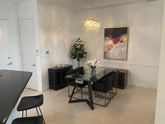 4th image of 801 S Olive Ave Unit 1617