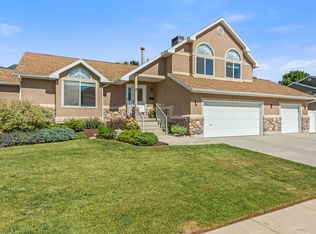 12143 S Hidden Valley Rd, Sandy, UT 84092