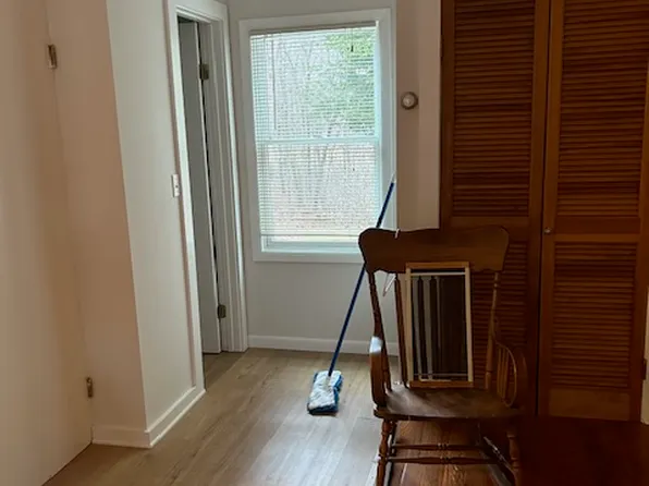 12 Aunt Park Ln, Newtown, CT 06470