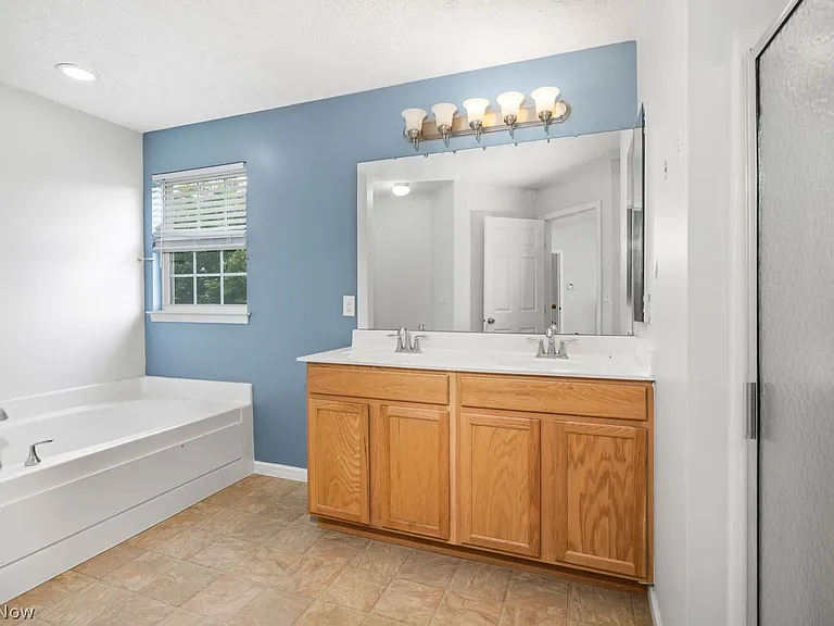 3876 Bosworth Dr — Photo 13