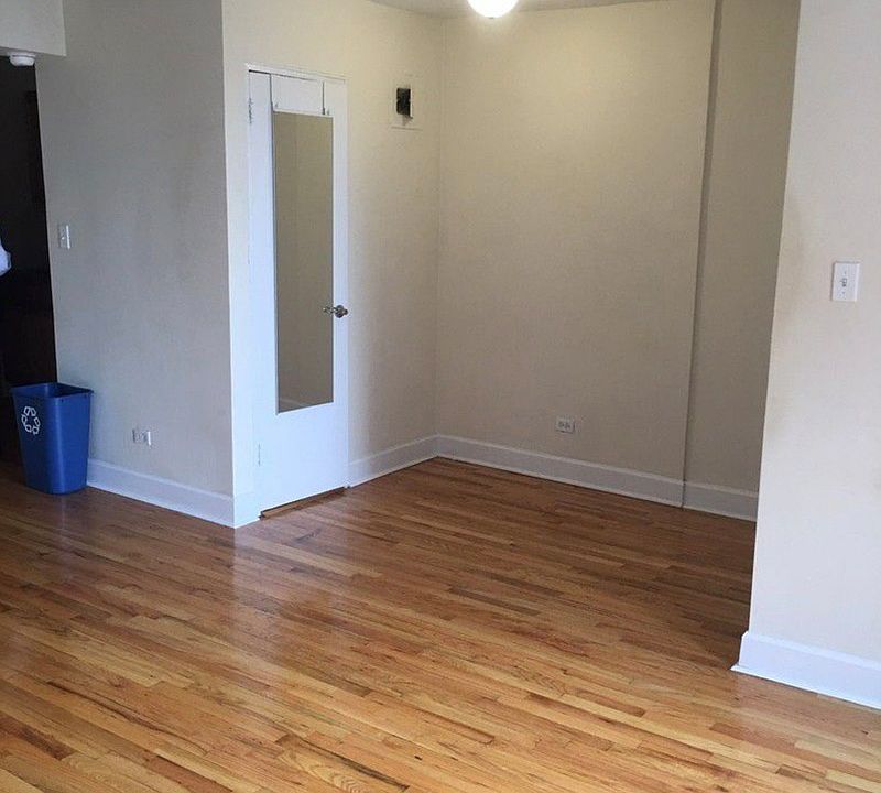 2nd image of 825 Ocean Pkwy APT 1C