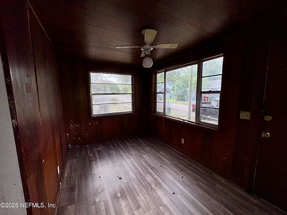 5th image of 1567 W 17TH Street
