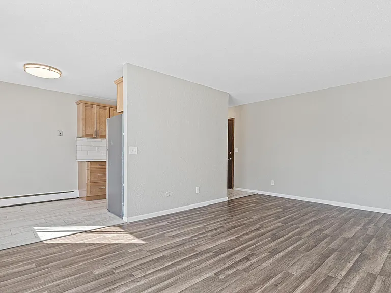 2210 Eldridge Ave E #206 — Photo 7