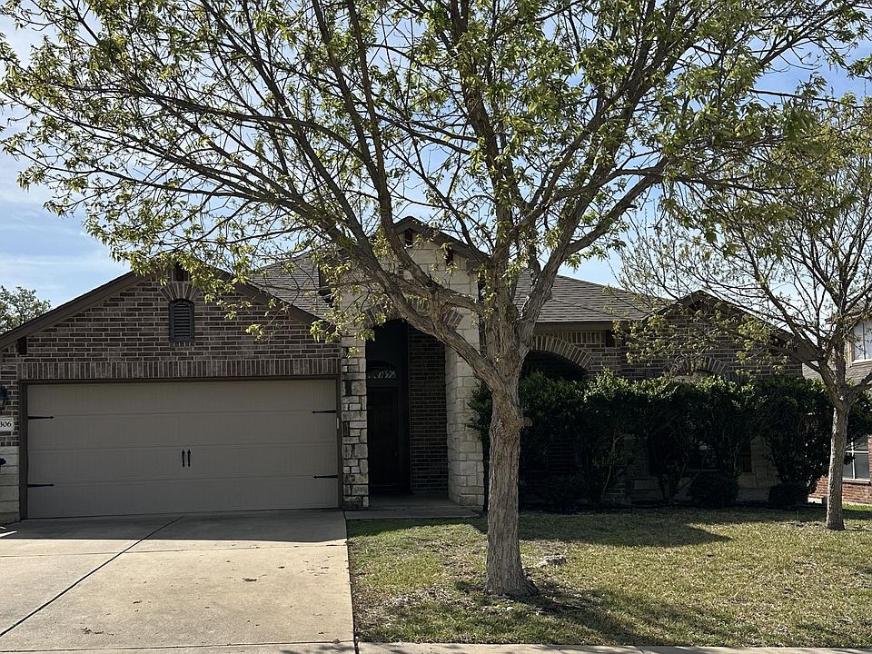 1st image of 5306 English Oak Dr